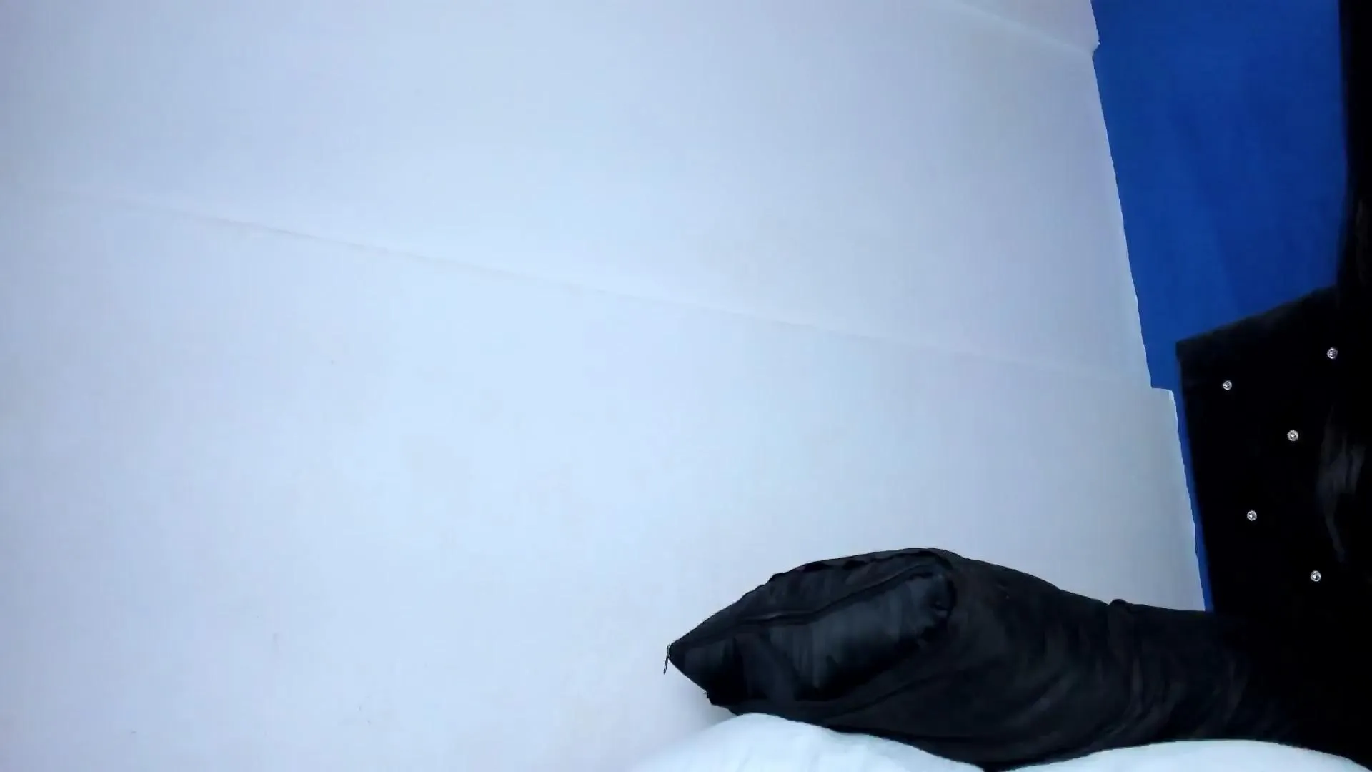 Offline Skinnycollins on Cam4