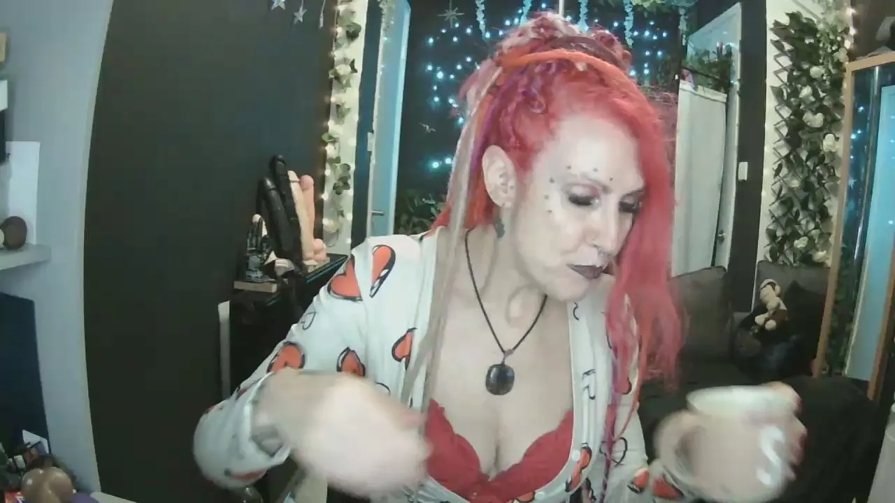 Offline SkySparks on Cam4