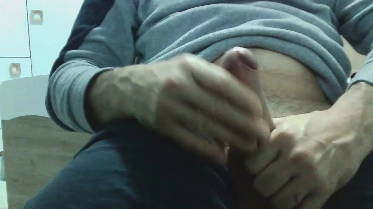 Offline sniperboyz32 on Cam4