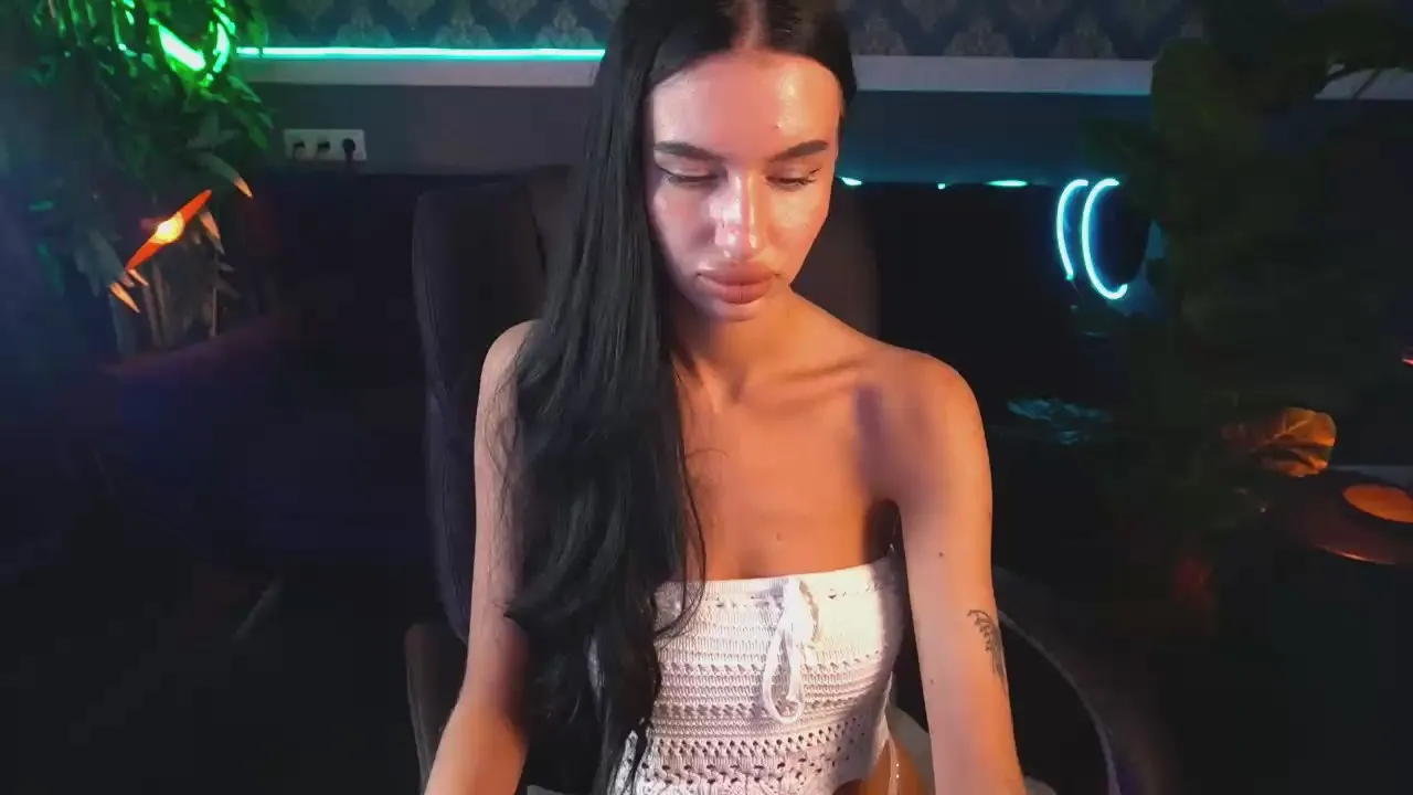 Offline Snow_WhiteeeX on Cam4