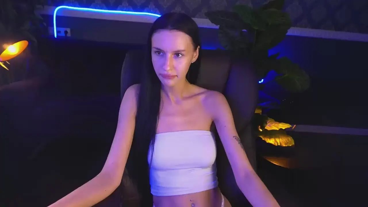 Offline Snow_WhiteeeX on Cam4