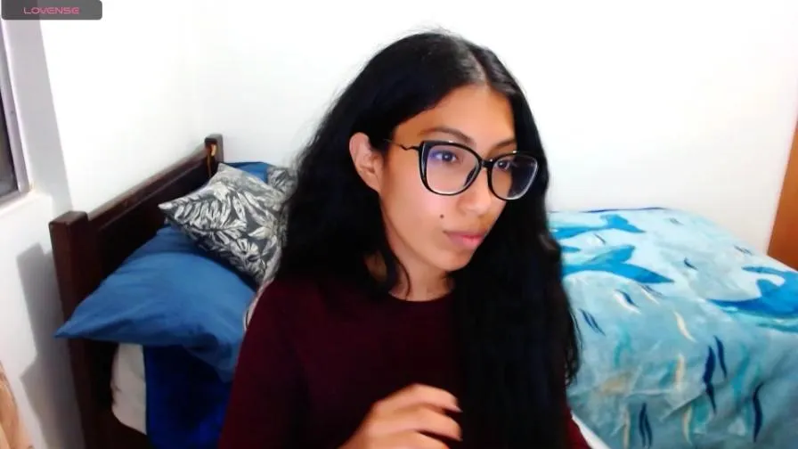 Offline Sofia_1rose on Cam4