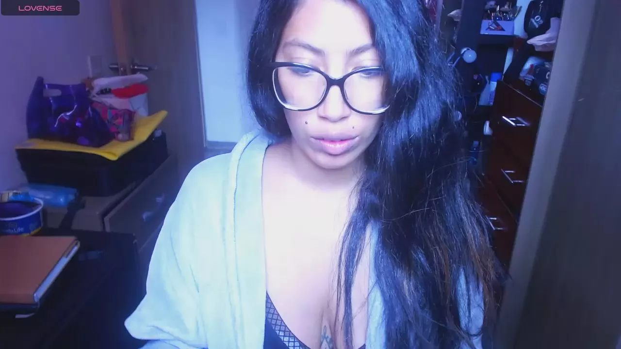 Offline Sofia_1rose on Cam4