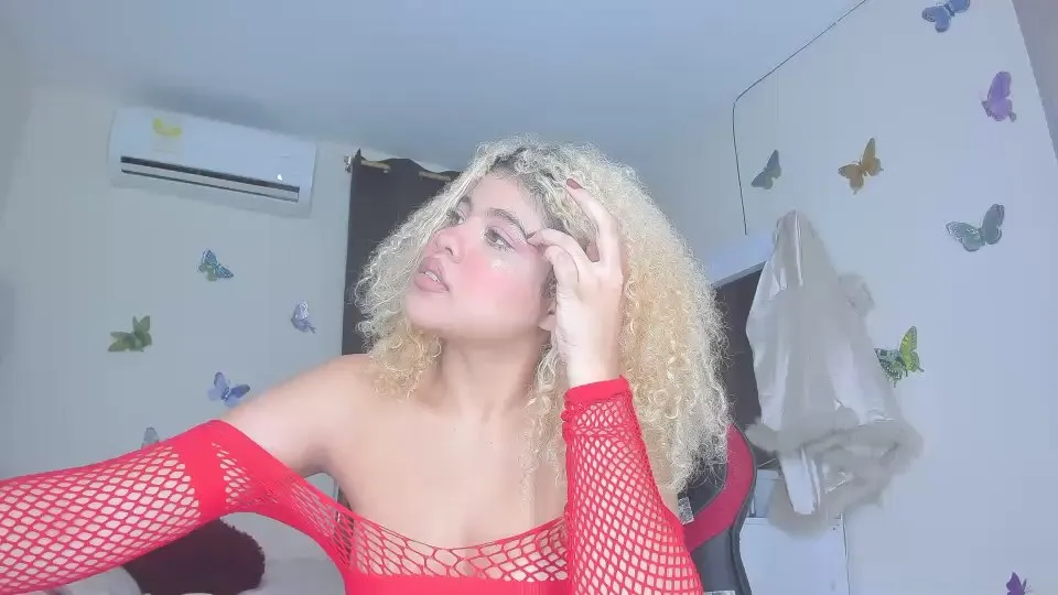 Offline sofiacastillo01 on Cam4