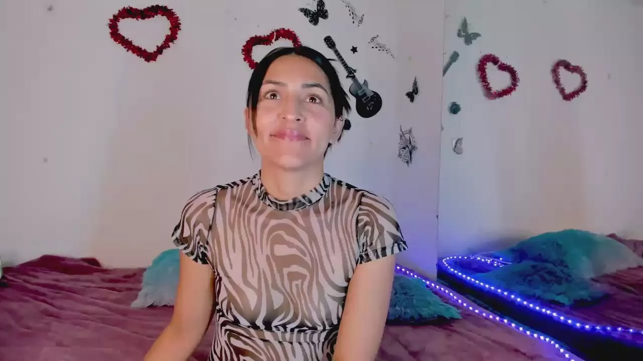 Offline Sofiacruz1 on Cam4