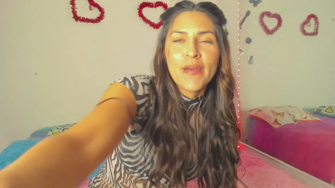 Offline Sofiacruz1 on Cam4