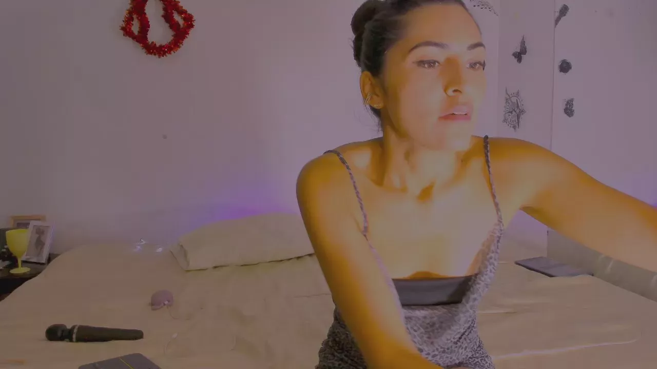 Offline Sofiacruz1 on Cam4