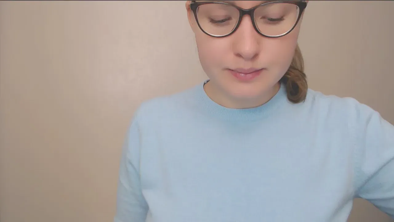 Offline SofiaKaily on Cam4