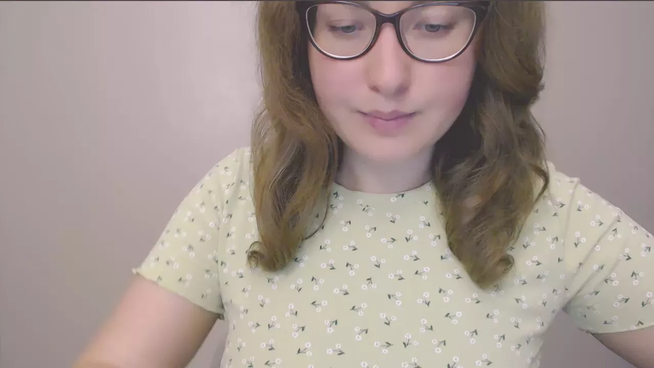 Offline SofiaKaily on Cam4