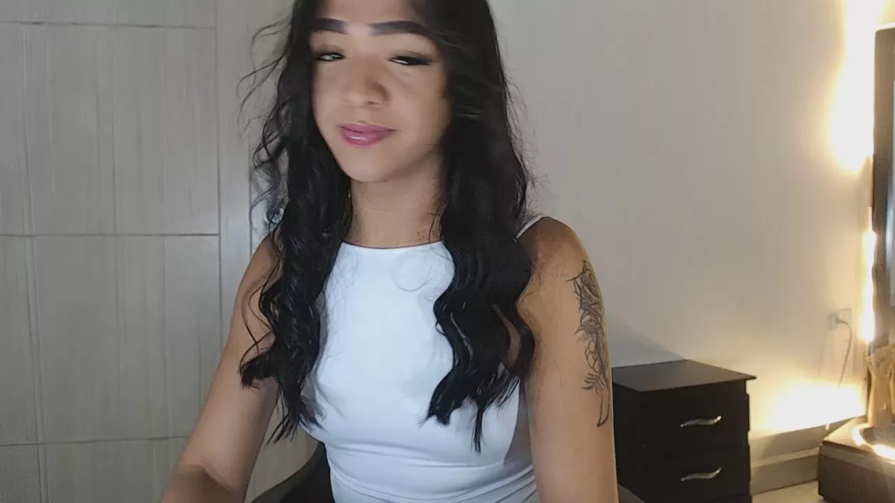 Offline sofiaxdollxxx on Cam4