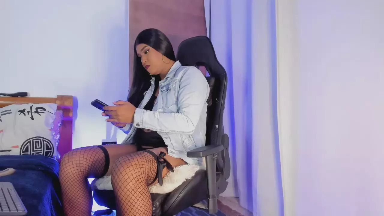 Offline Sophiabelmontes on Cam4