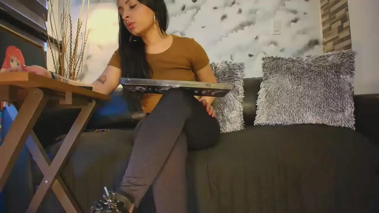 Offline Sophie_LittleS on Cam4