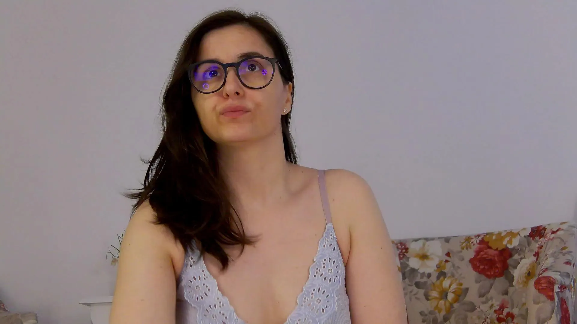 Offline SophieeeRain on Cam4