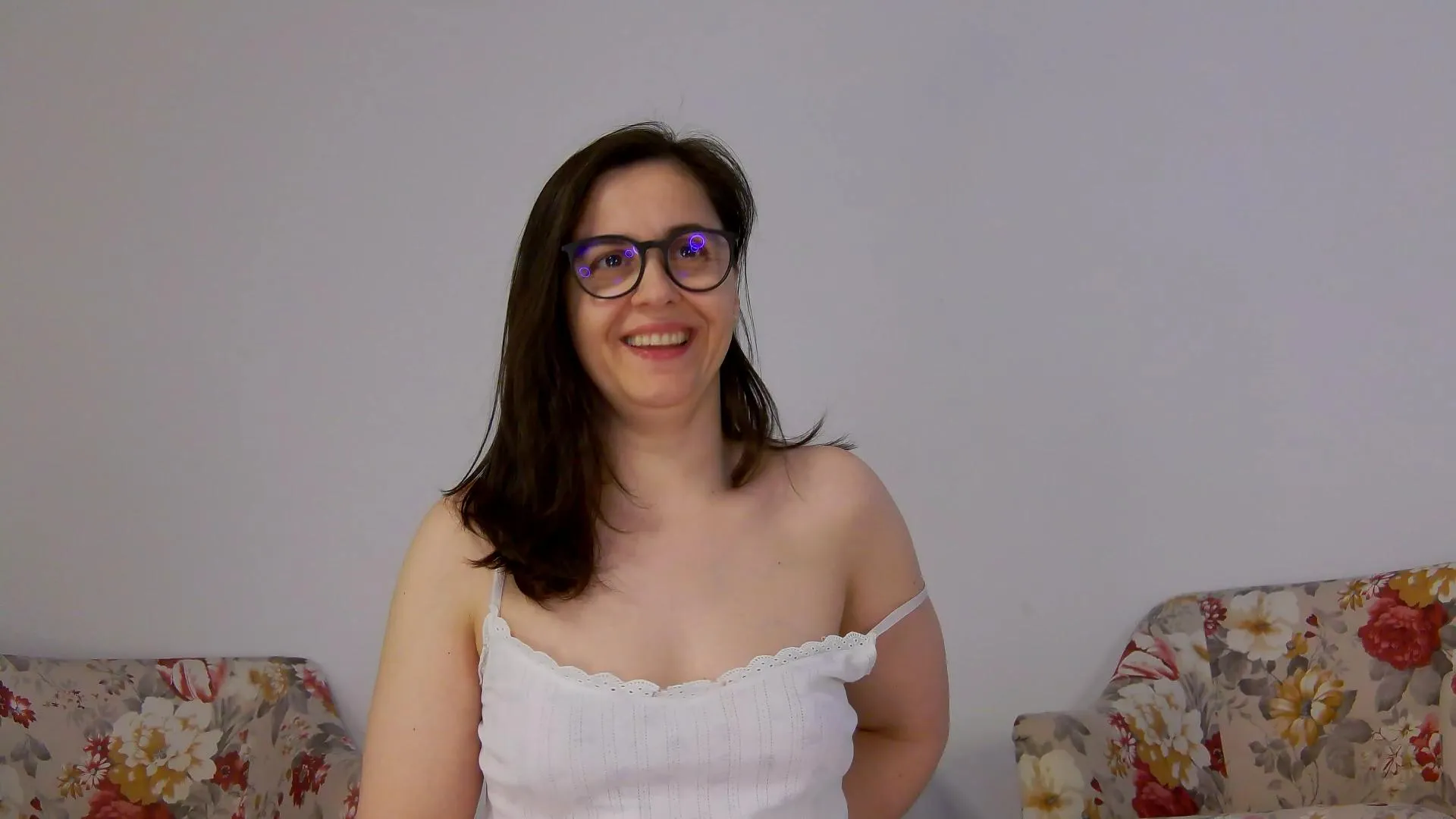 Offline SophieeeRain on Cam4