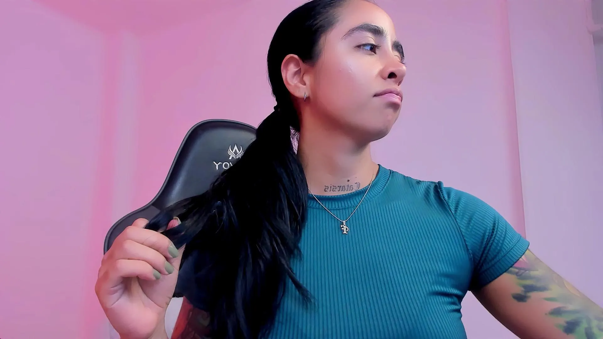 Freechat sophierooy2 on Cam4