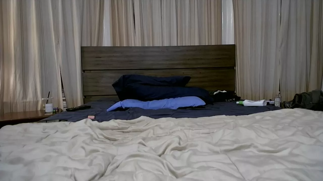 Offline sortastoned on Cam4