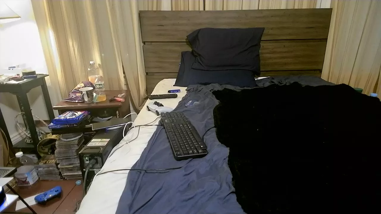 Offline sortastoned on Cam4