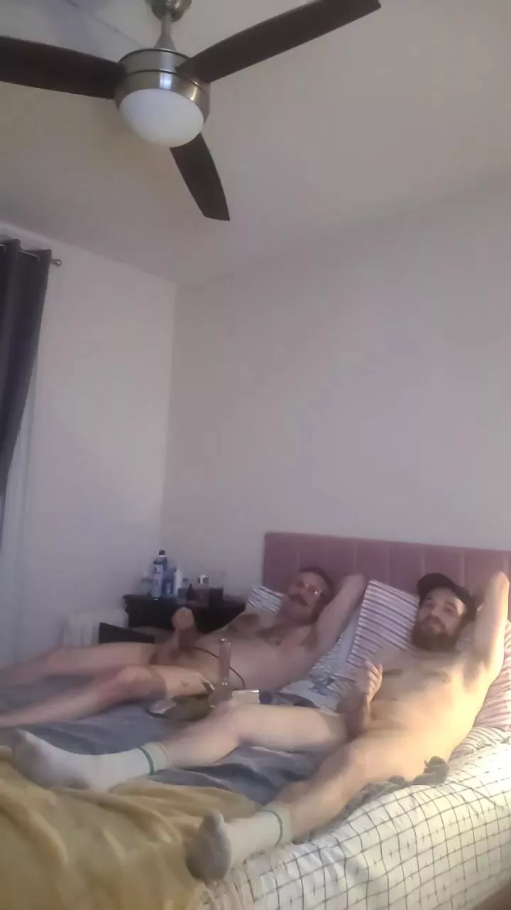 Offline sortastoned on Cam4