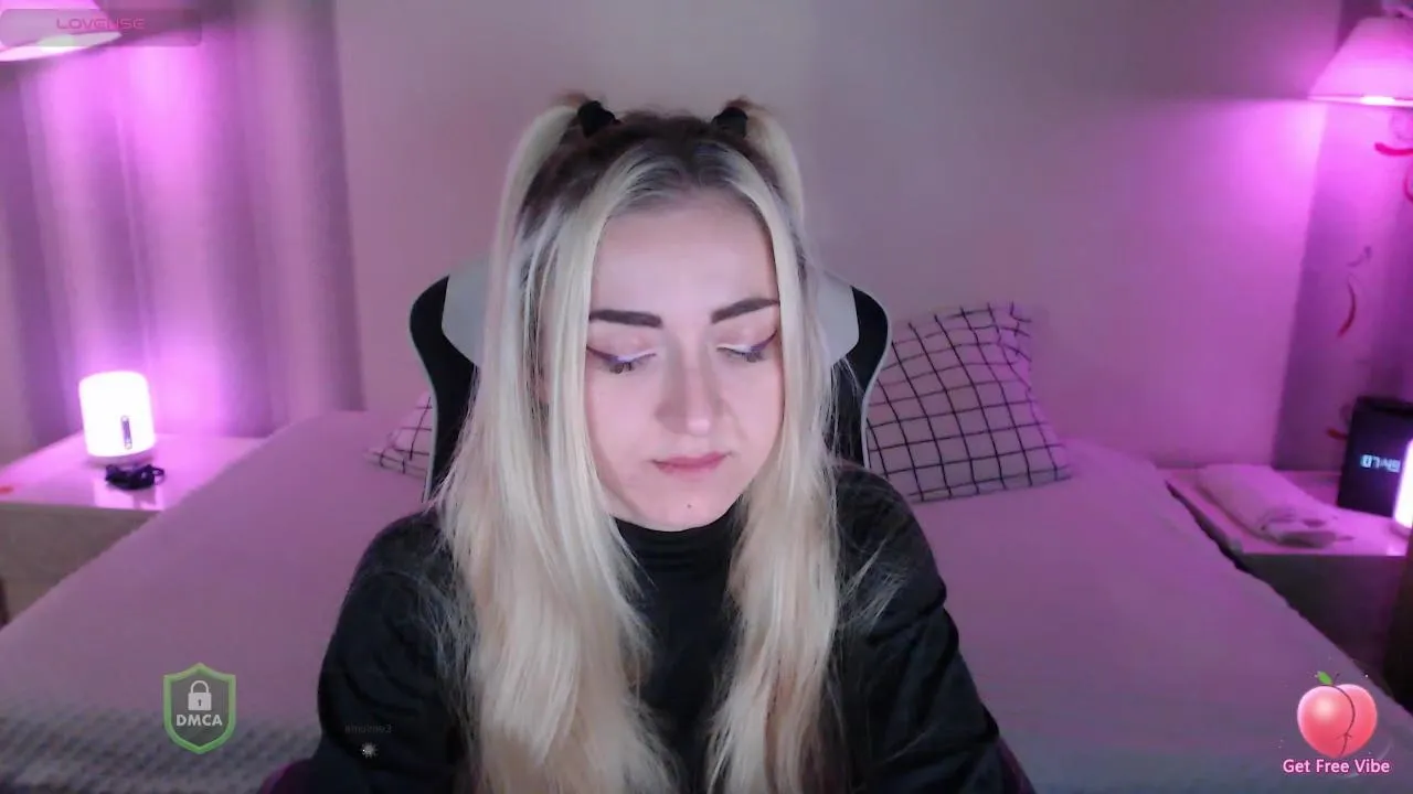 Offline space_danger on Cam4