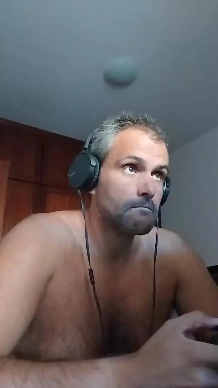 Offline spain_fuckable on Cam4