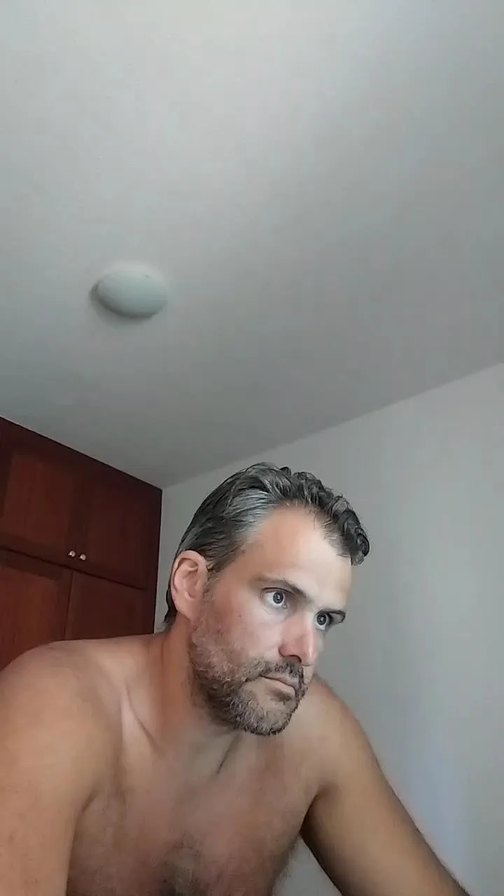 Offline spain_fuckable on Cam4