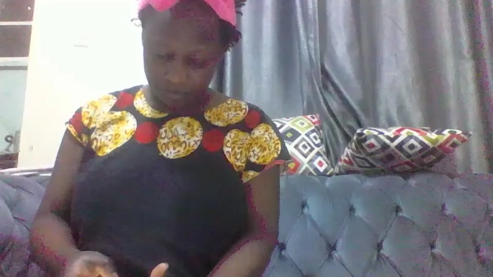 Offline spicyebony2 on Cam4