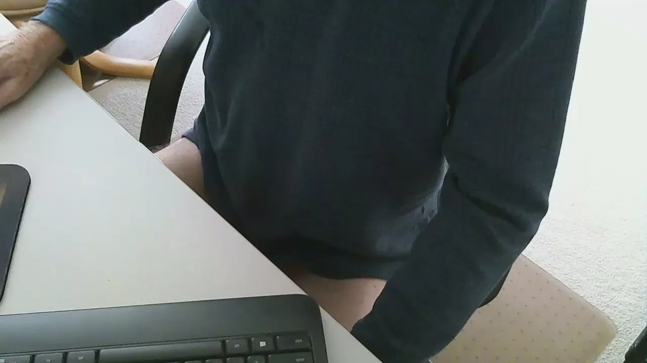 Offline splatterman on Cam4