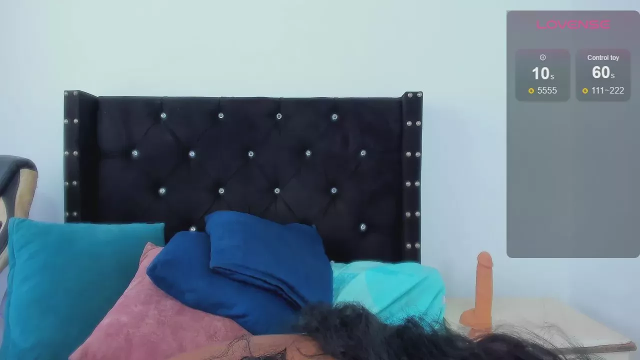 Offline SquirtShantall on Cam4