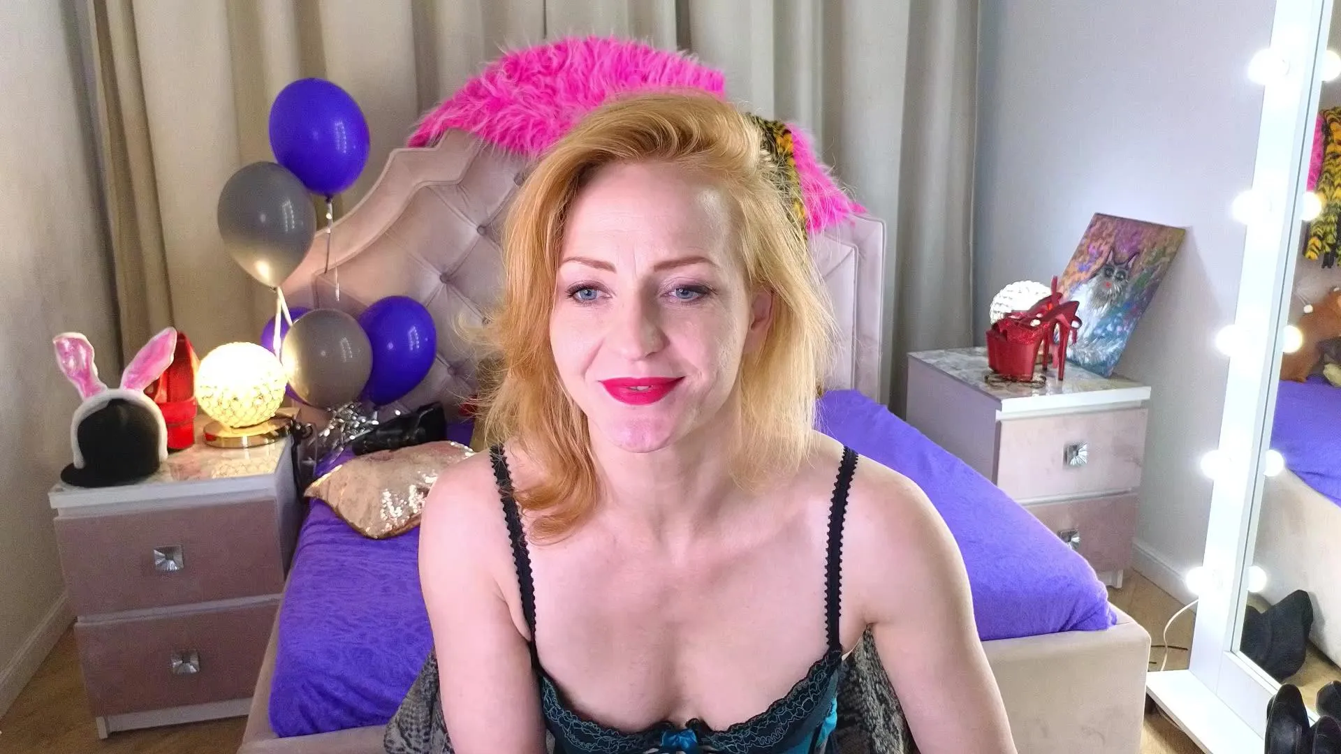 Offline SquirtyAlisa on Cam4