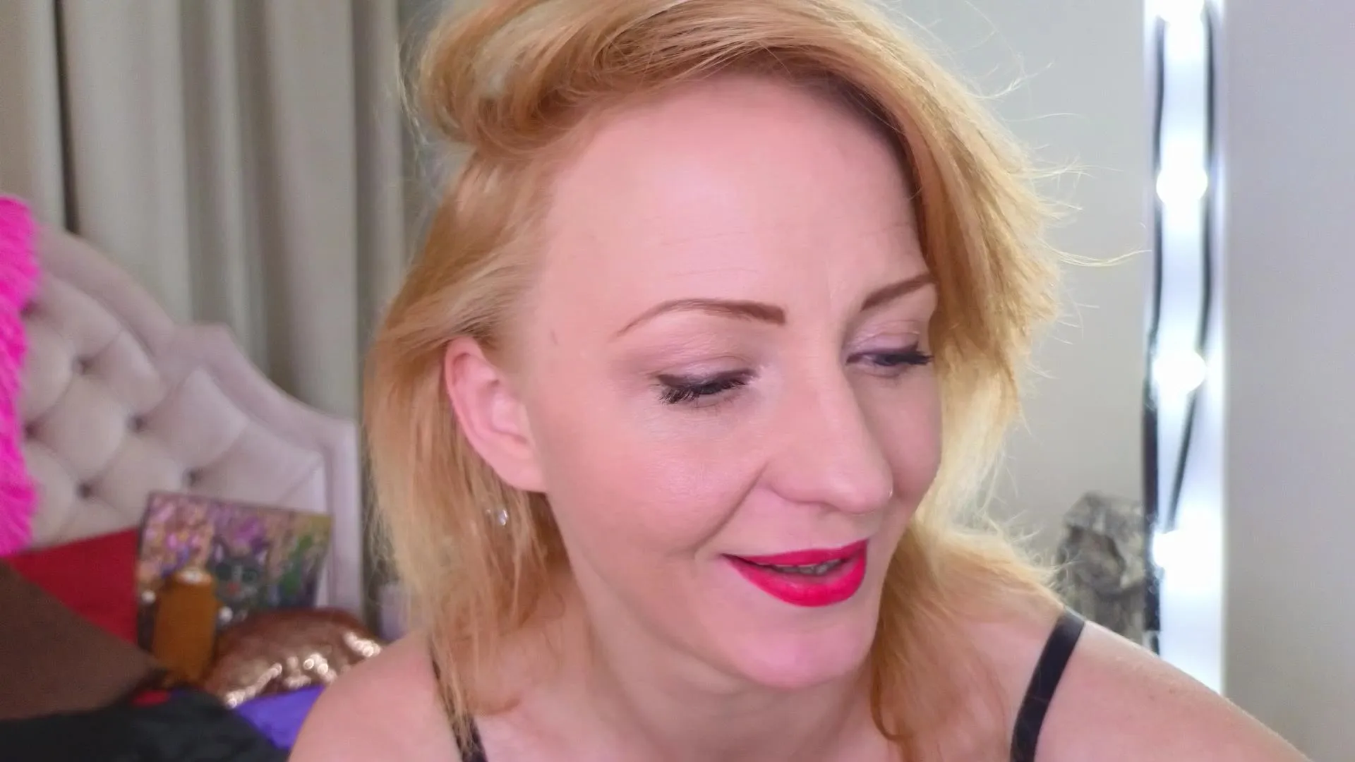 Offline SquirtyAlisa on Cam4