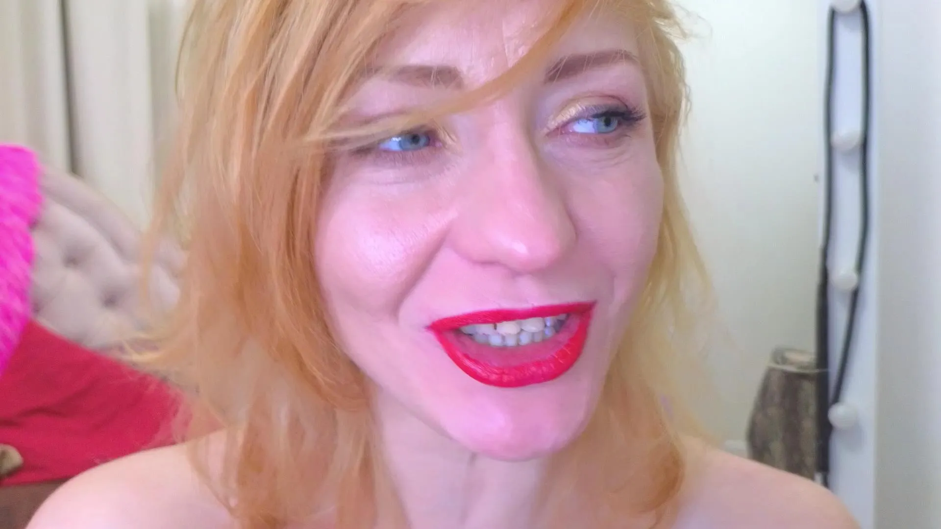 Offline SquirtyAlisa on Cam4