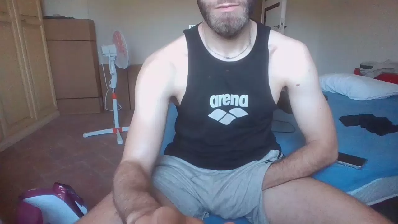 Offline Staggatros on Cam4