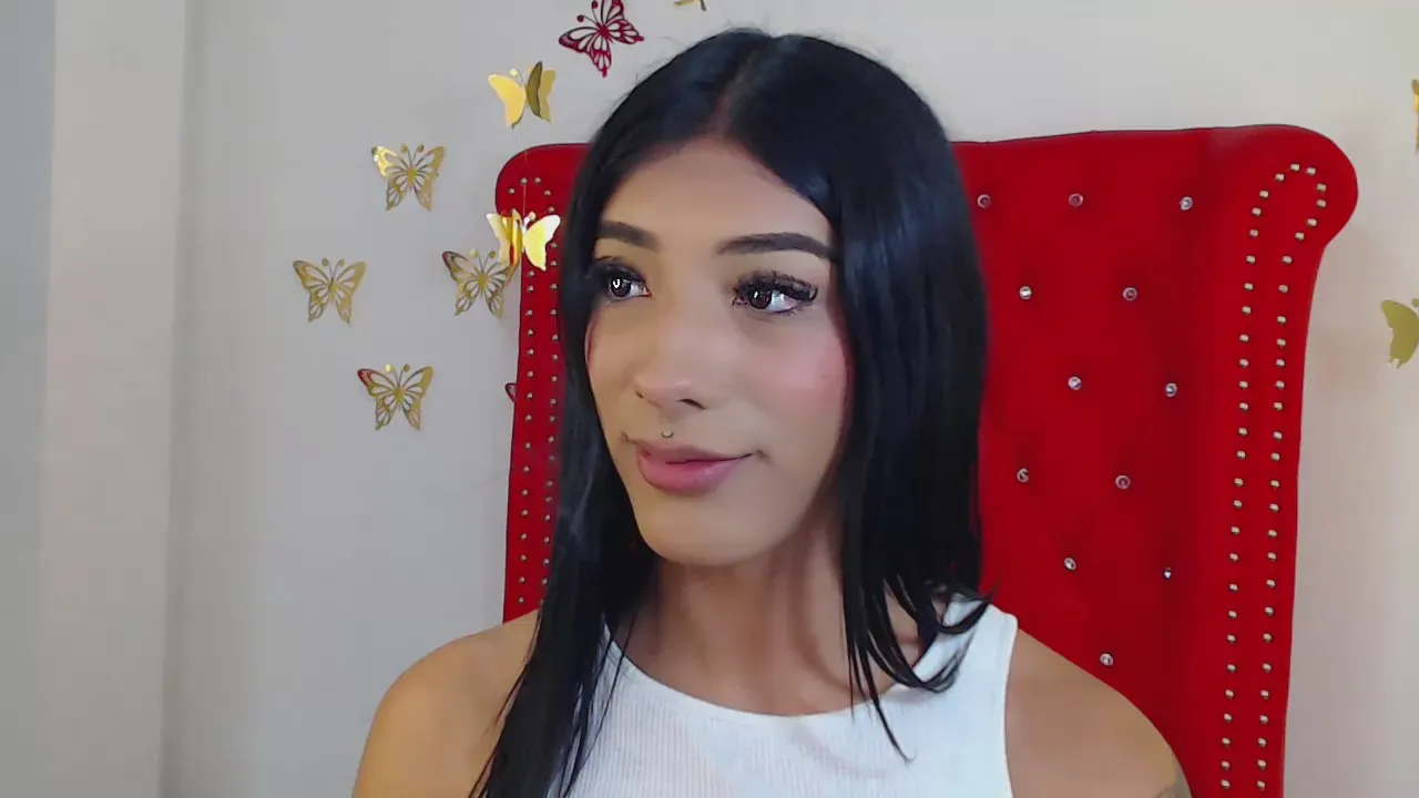 Offline StefannyMia on Cam4