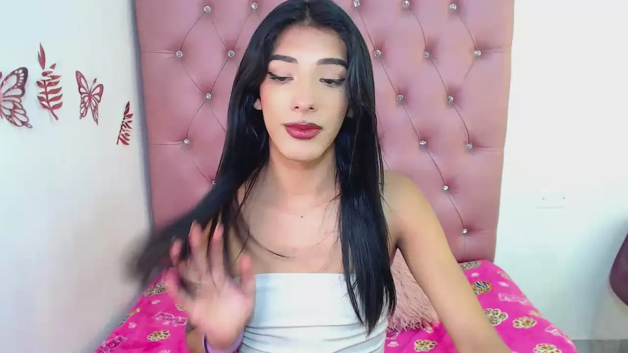 Offline StefannyMia on Cam4