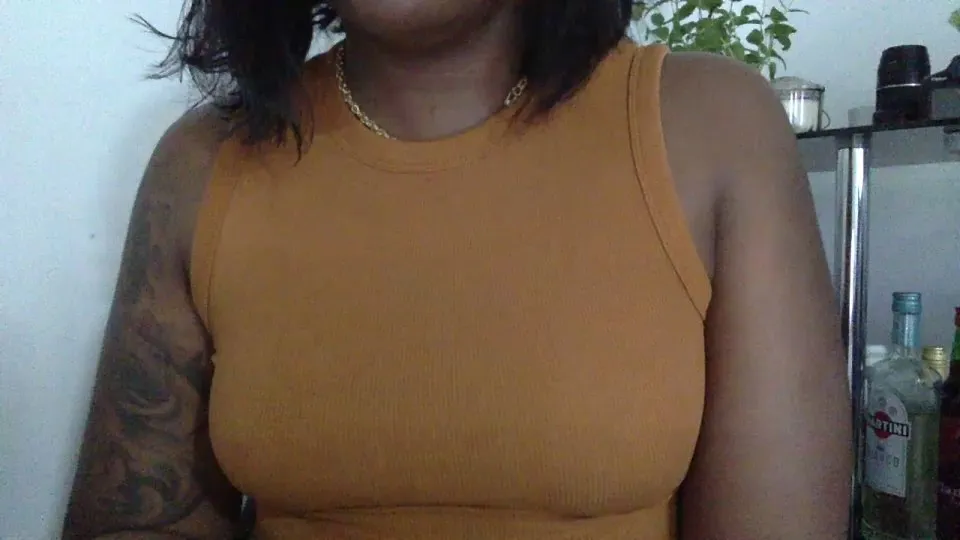 Offline StrengeScarlet on Cam4