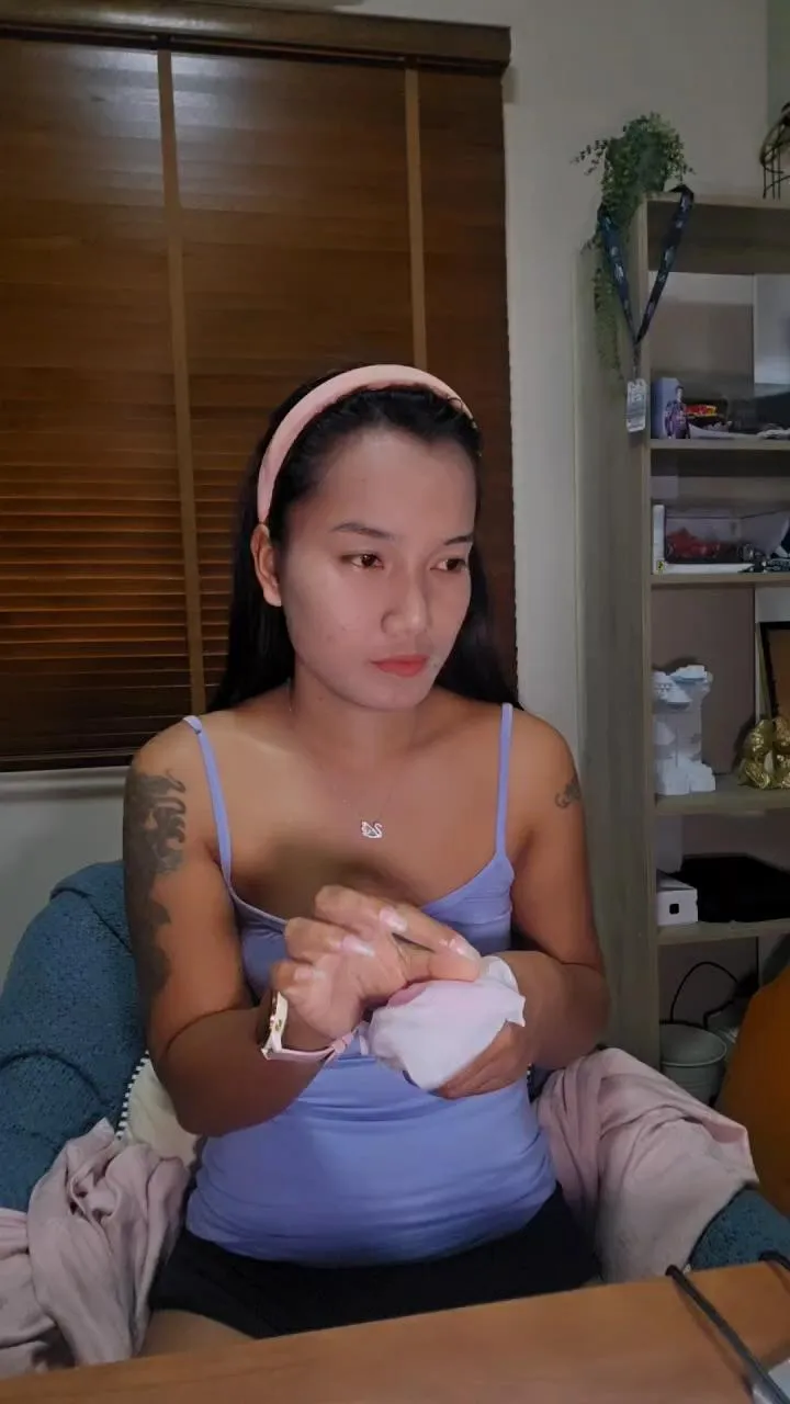 Offline studentthaigirl on Cam4