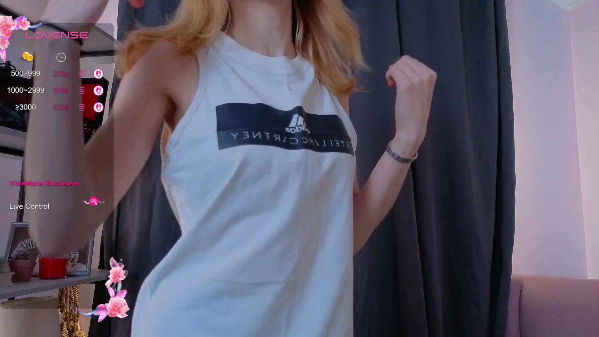 Offline Sue_Holland on Cam4