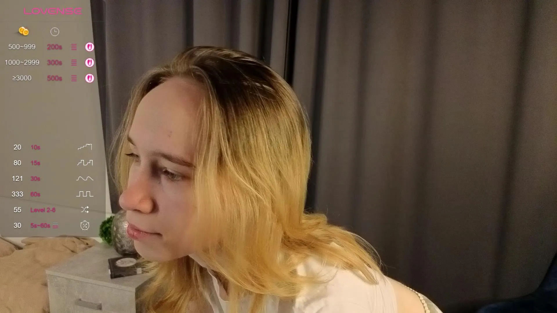 Offline Sue_Holland on Cam4