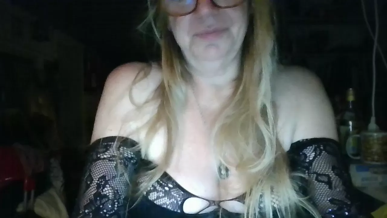 Offline summerygirl on Cam4