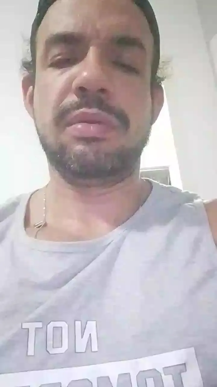 Freechat sunson69 on Cam4