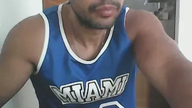 Freechat sunson69 on Cam4