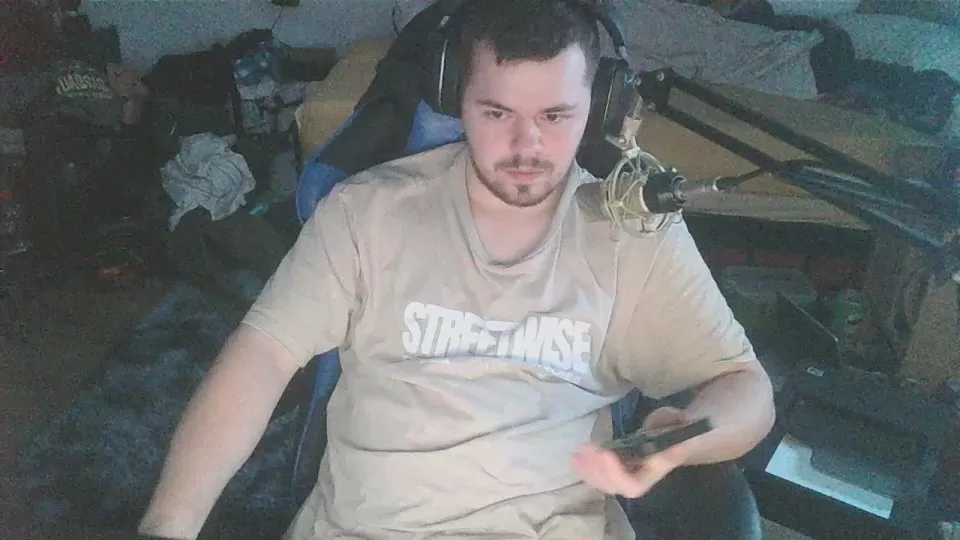 Offline sven7962 on Cam4