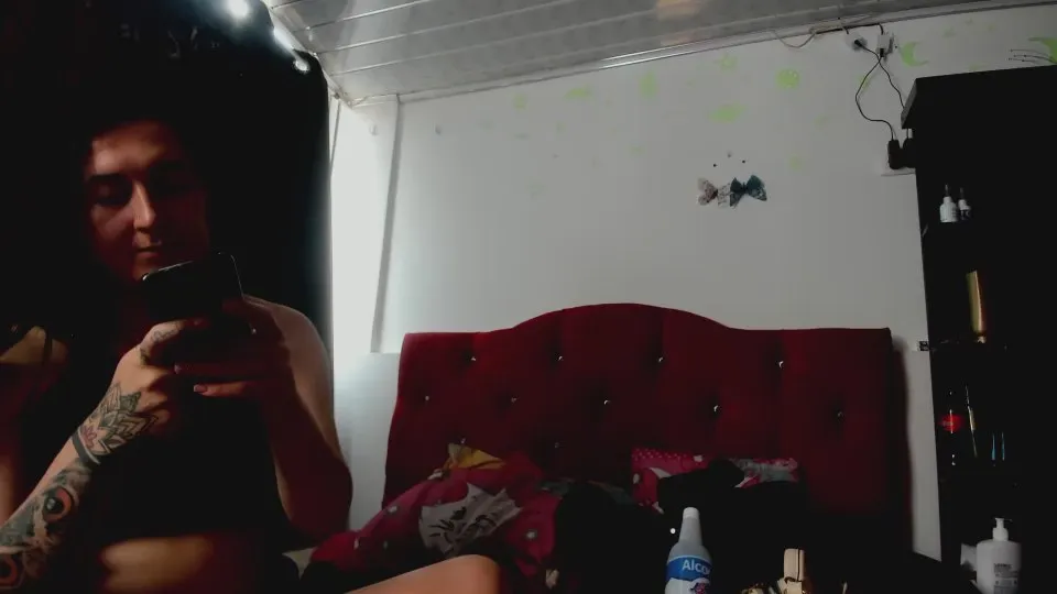 Offline sweet__suck69 on Cam4