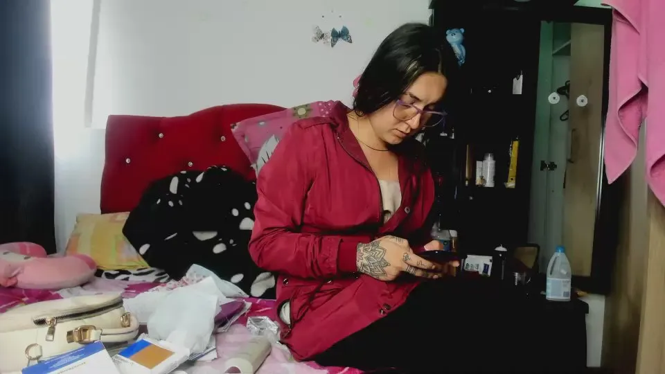 Offline sweet__suck69 on Cam4