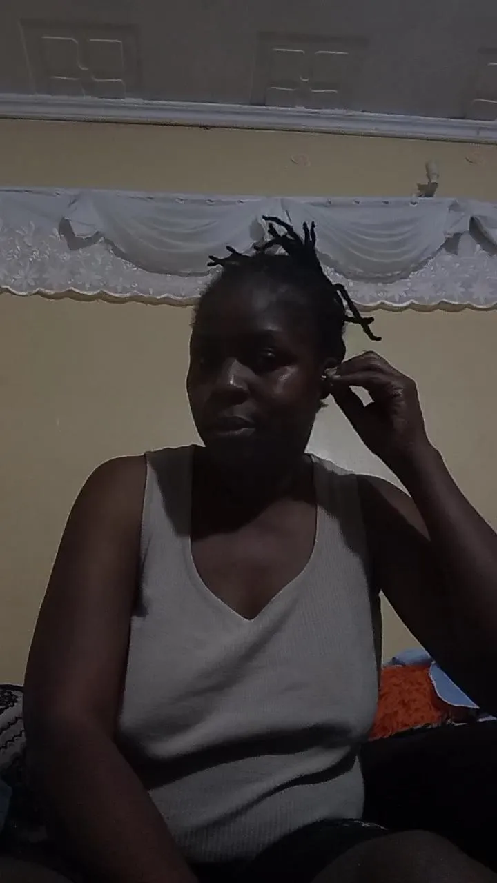 Offline SweetCandie1 on Cam4