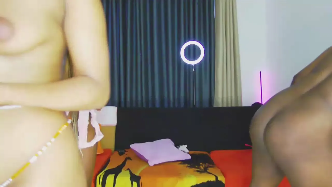 Offline Sweetchocolette on Cam4