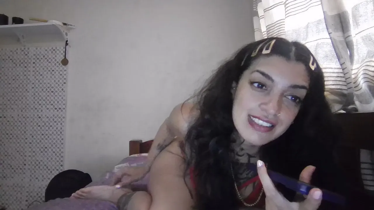 Offline sweetdevil31 on Cam4