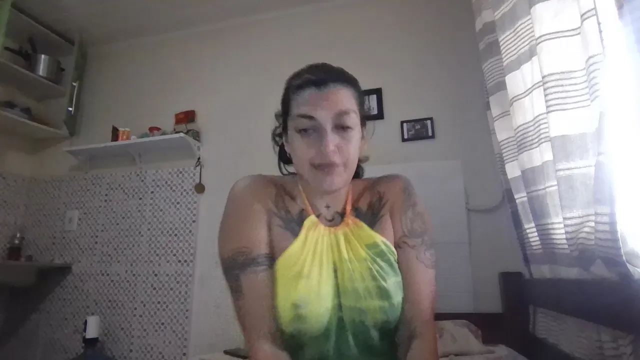 Offline sweetdevil31 on Cam4