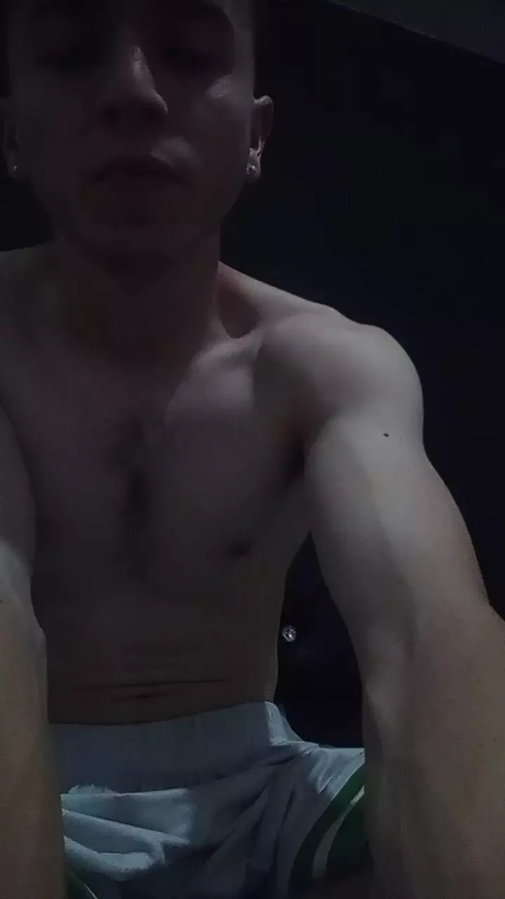 Offline Sweetie_david on Cam4