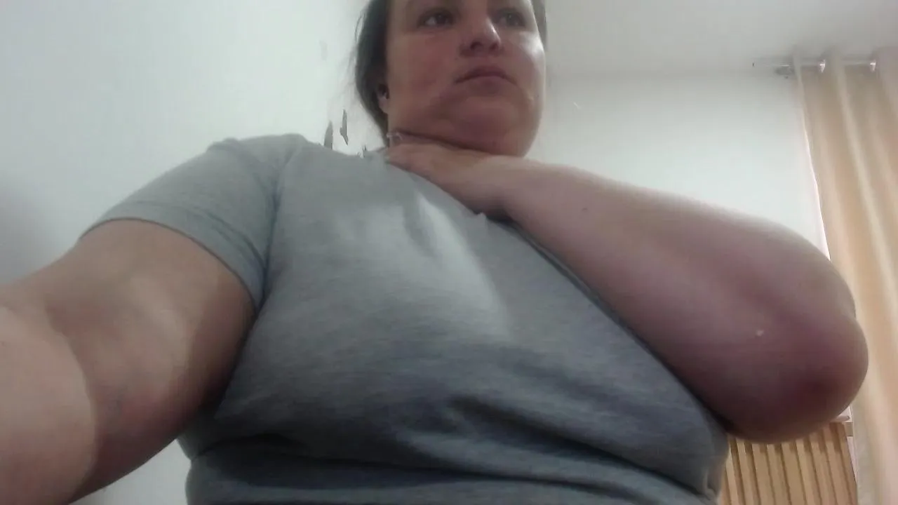 Offline SweetRouse__ on Cam4